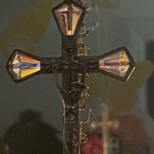 Vintage ITALY STERLING SILVER CRUCIFIX